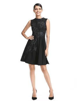Коктейльное платье А-силуэта Длиной до колен из простой объемной эластичной ткани с вырезом и аппликацией из блесток